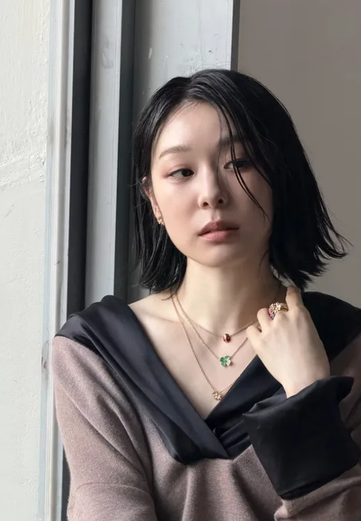 “A Ladybug on Her Neck?” The Shocking Identity of Yuna Kim’s $30,000 Jewelry?