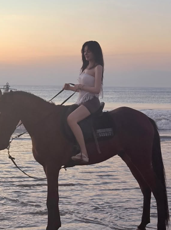 Lee Yu-bi’s Trendy It-Girl Styling